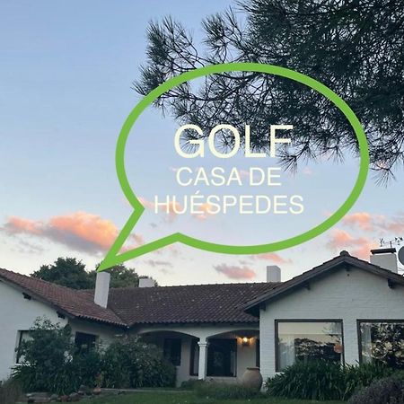 Willa Golf - Casa De Huespedes Tandil Zewnętrze zdjęcie