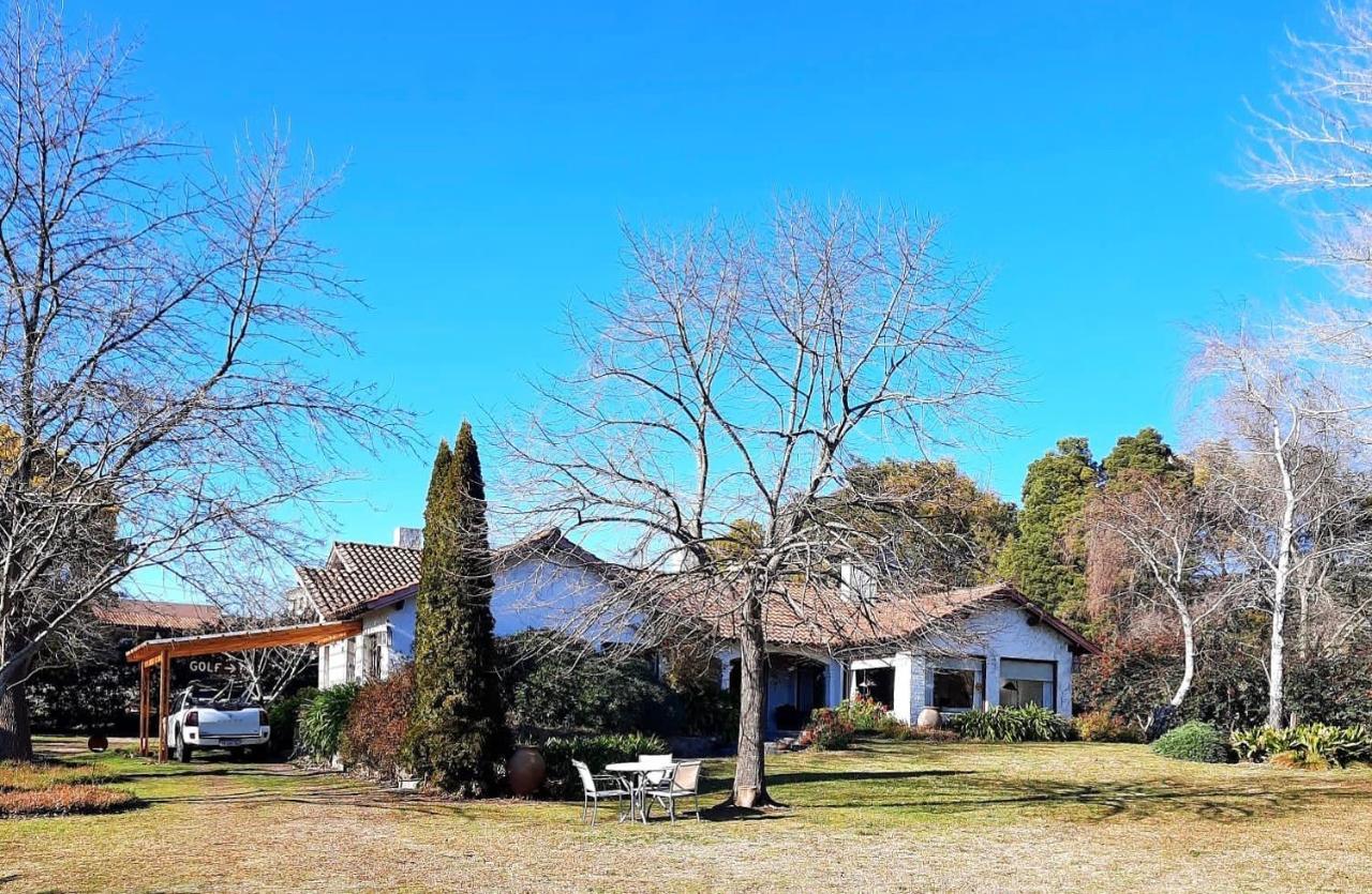 Willa Golf - Casa De Huespedes Tandil Zewnętrze zdjęcie