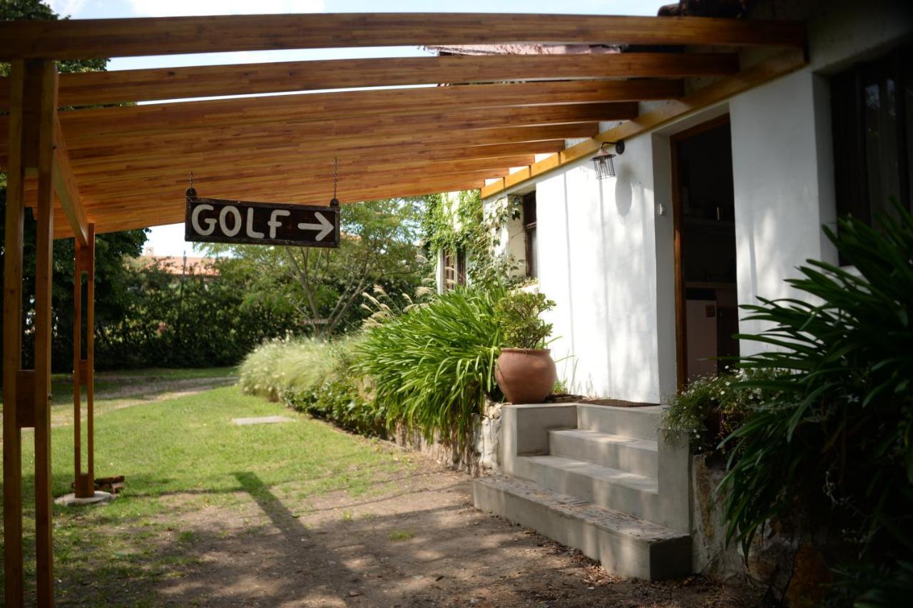 Willa Golf - Casa De Huespedes Tandil Zewnętrze zdjęcie
