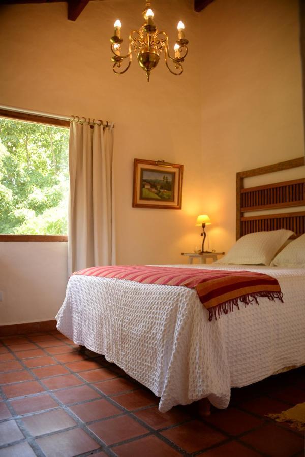 Willa Golf - Casa De Huespedes Tandil Zewnętrze zdjęcie